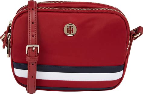 TOMMY HILFIGER Tasche in Rot .